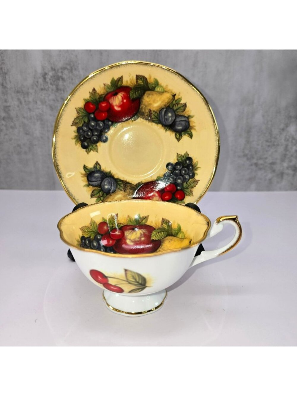 Cup & Saucer Set Antique Fruit Pattern Queens Fine Bone China Rosina VL5144
